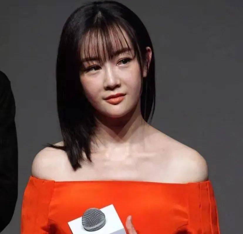 下巴明星审美误区，杨紫靠打针填充变“好看”，吴谨言追求“骨感美”