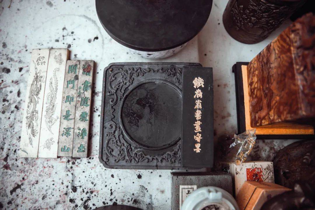 书法|蘸一壶烈酒 引纸笔留香——黄越祖