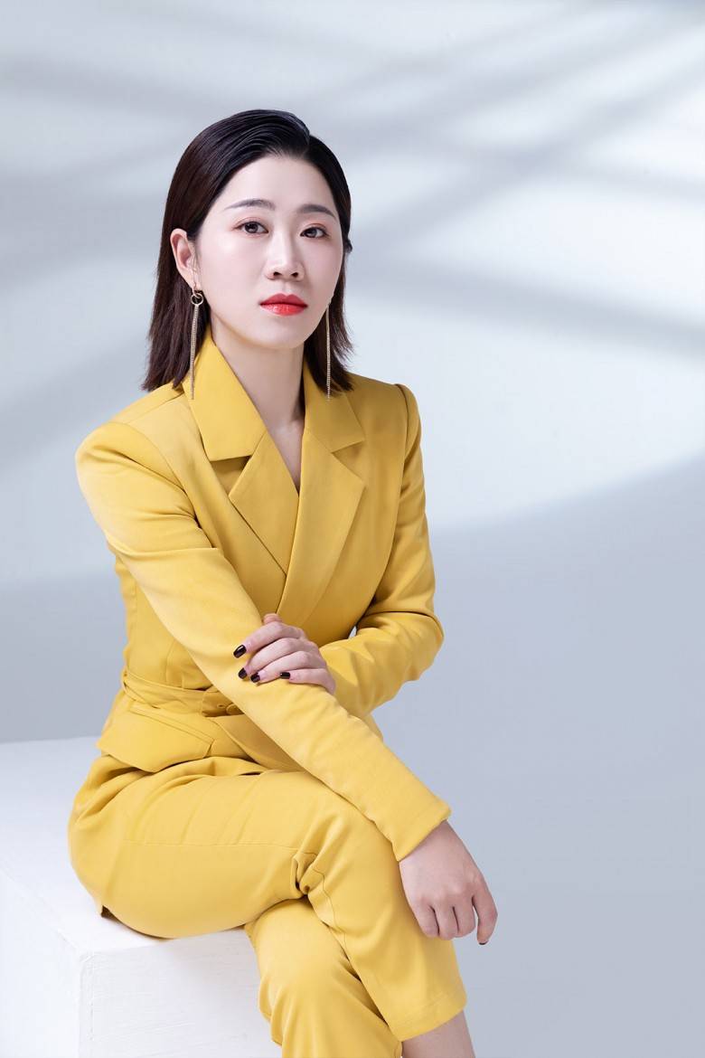 希洛缇榜样人物—大区总监_团队_业绩_爆破