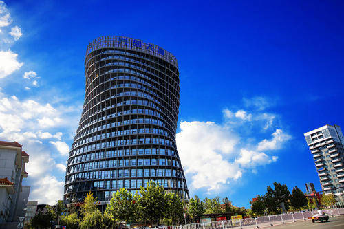 北京一大楼,造型奇葩,建立之初就被多方吐槽,建成后被说像大肠_大厦