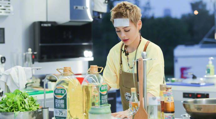 原创中餐厅5被宁静批太作又被训话安排不当黄晓明太卑微了