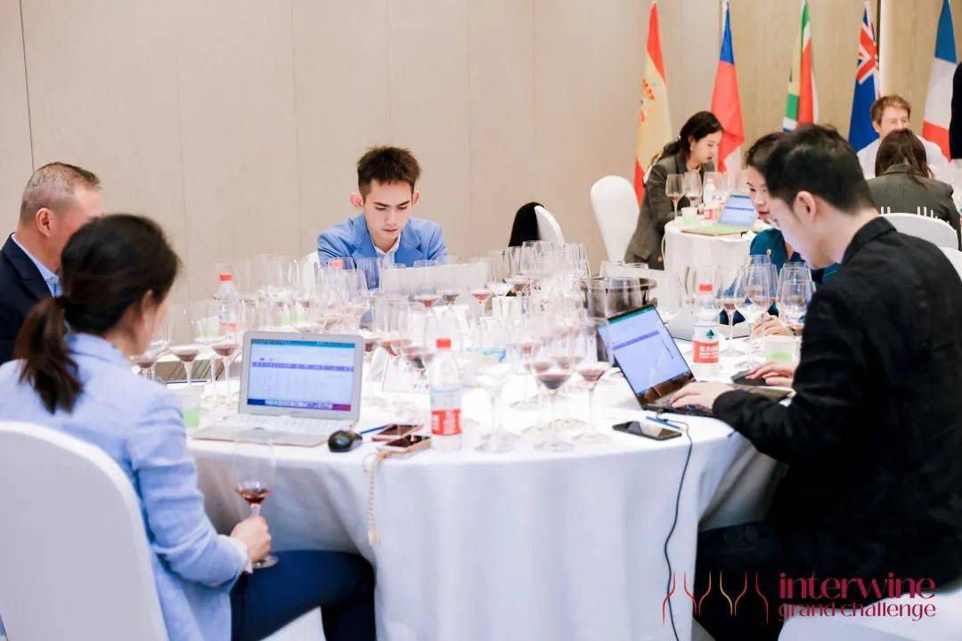 国际|全球首创:“第25届IGC国际葡萄酒烈酒大赛”世界MW领衔欧洲和亚洲两大赛场