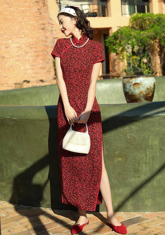 东方 今年流行是“旗袍裙”，时髦又优雅，演绎独特的气质美得惊艳时光