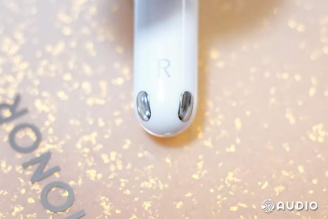 荣耀Earbuds3 Pro 评测，支持检测体温，同频双单元技术带来华丽听音体验