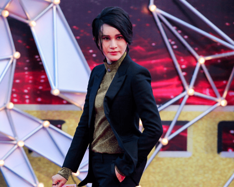 太阳穴激凸泪沟凹陷秒变僵尸脸8大女星都经历了医美失败