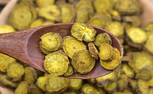 黄芪和黄芩一样吗黄芪和黄芩有什么区别