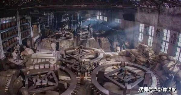 洪商|央视今晚强势首播：年代大剧《一代洪商》来了，张丰毅李立群5大戏骨联手