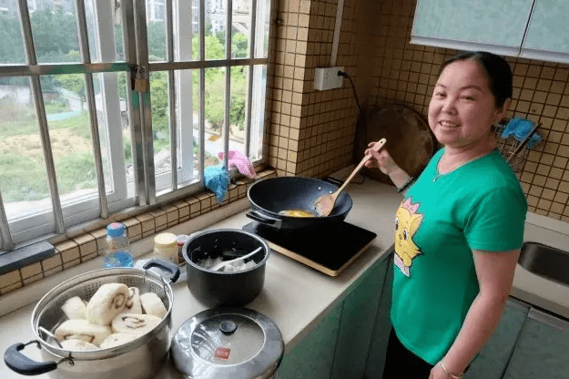 家长|“糊弄式早餐”已成习惯,学生健康受到影响,家长也是有苦难言