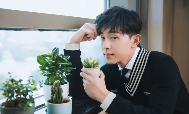 原创邓伦被封杀后续遭品牌方起诉索要巨额代言费诉讼具体内容曝光