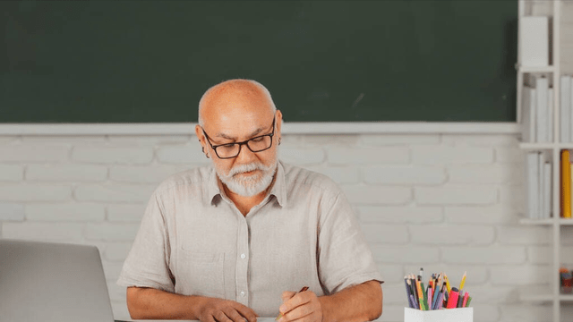 30年教龄发荣誉证书对于退休教师有什么意义？