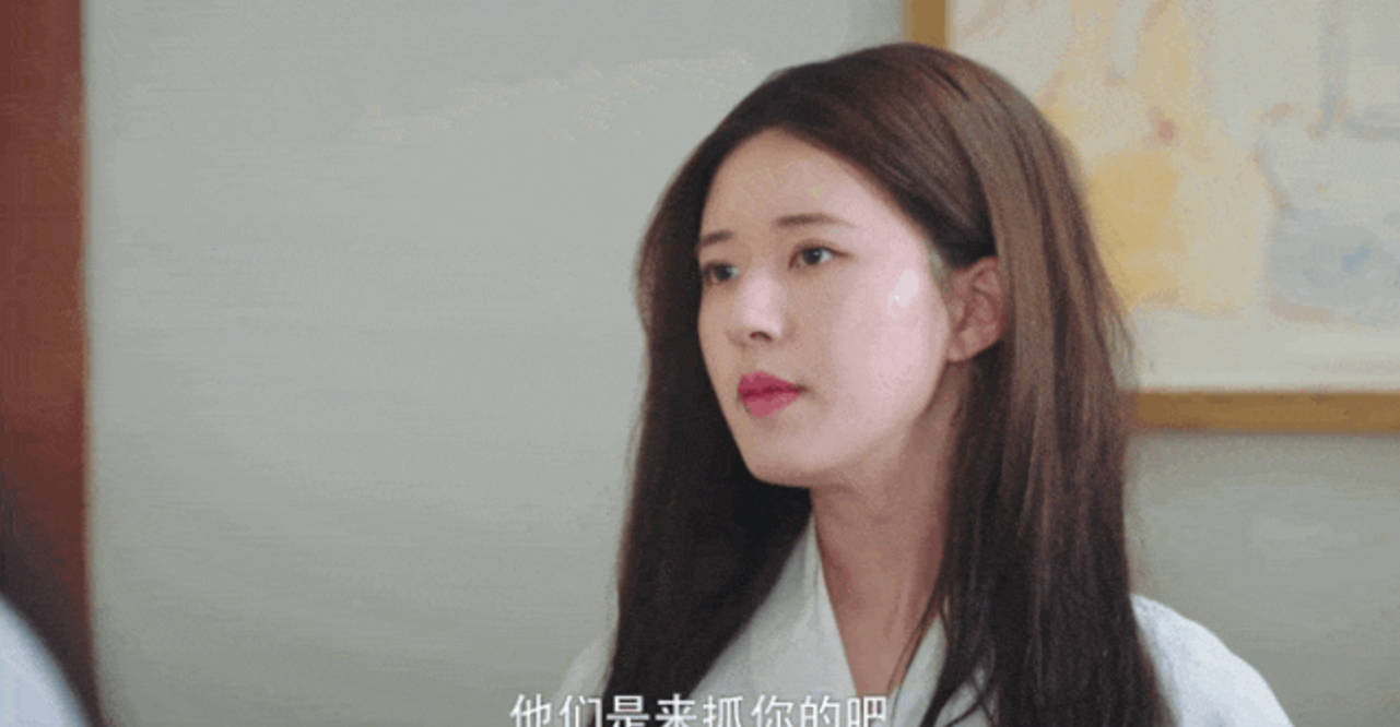 弹簧|海胆式中箭、弹簧式翻墙、手榴弹炸飞机，影视剧镜头能有多奇葩？？