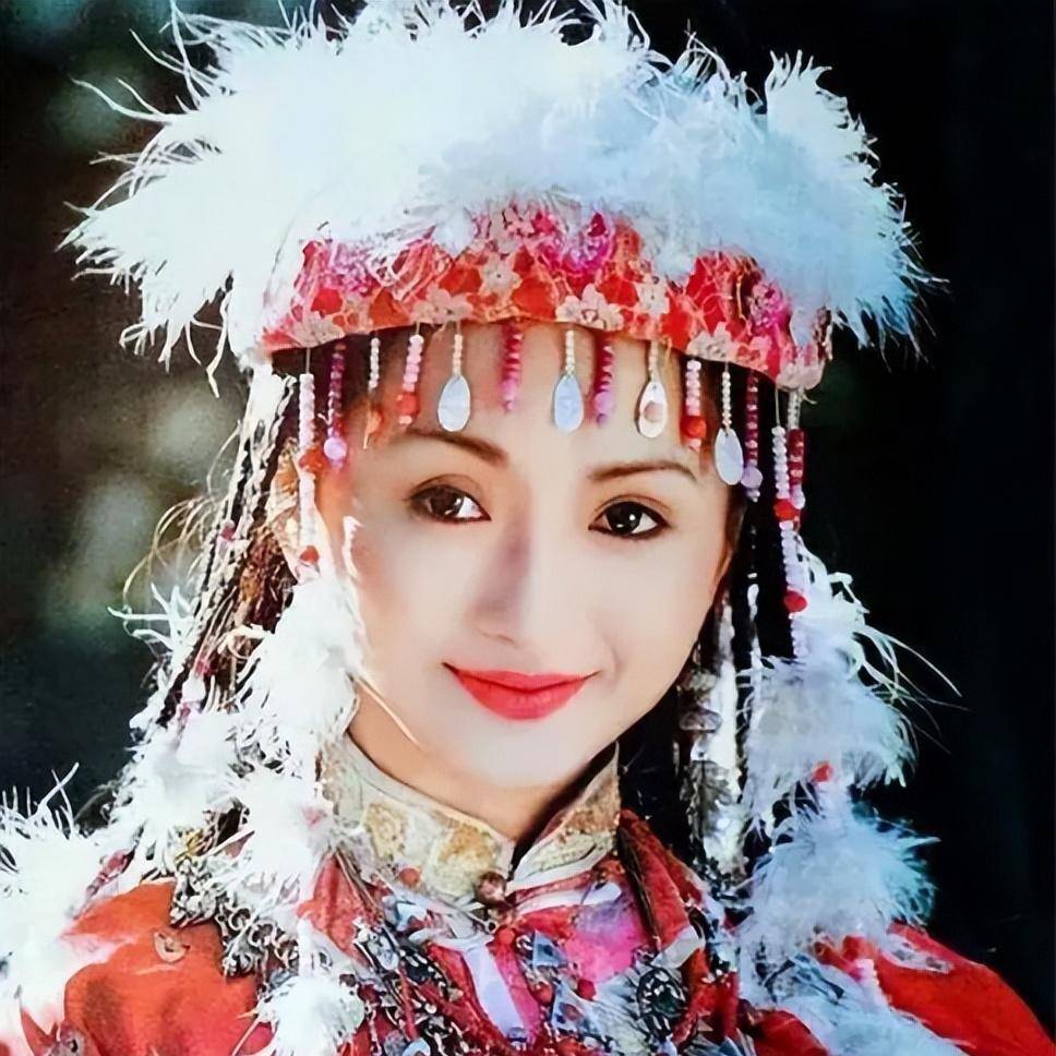 这个美得超凡脱俗,人间仙子的香妃娘娘在送往医院的路上,睡梦中香消玉