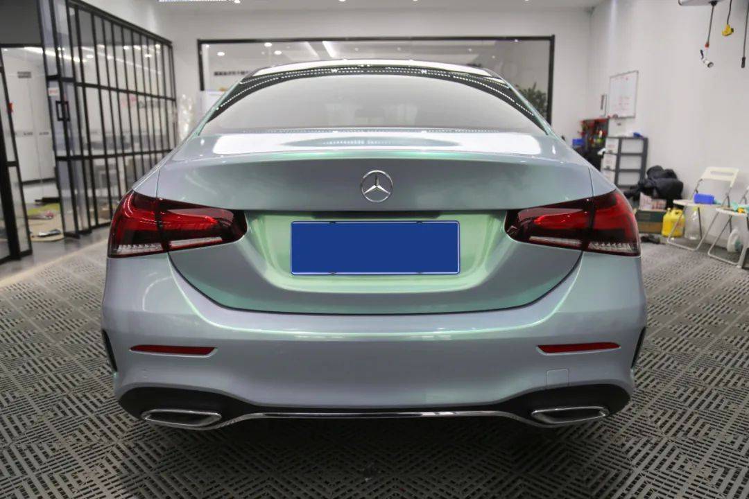 奔驰a济南欧瑟全车改色贴膜松石绿灰绿渐变超好看