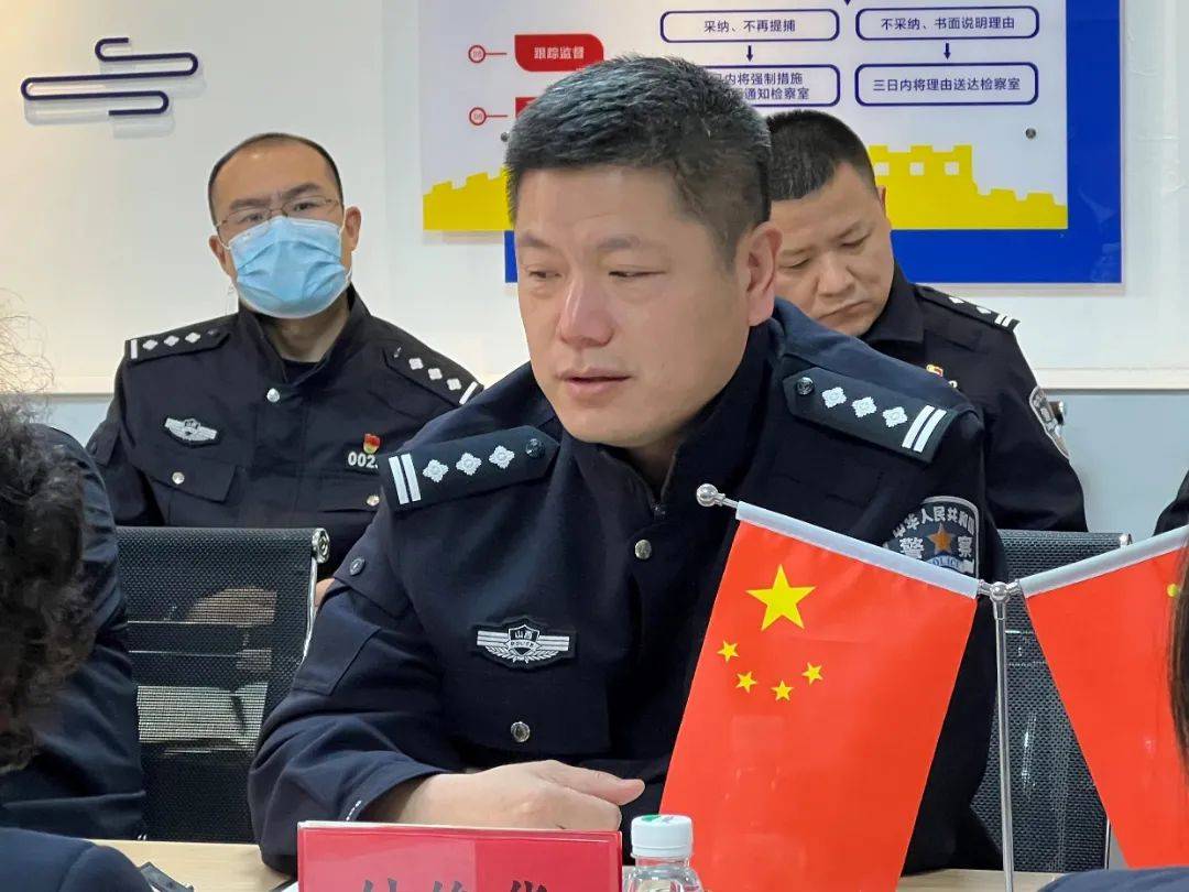 万柏林区人民检察院与交警部门召开"醉驾型危险驾驶案件"专题联席会