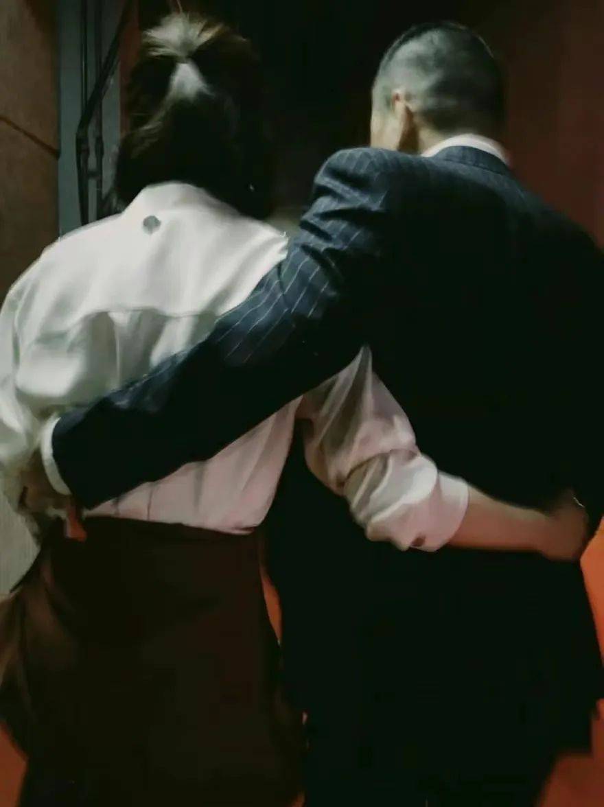 图片[9]-娱乐圈里CP成真的夫妻：玄彬孙艺珍太养眼，唐嫣罗晋很甜蜜-沐风文化