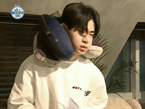 明星拔智齿脸肿,周冬雨笑哭,乔欣可爱,看到刘宪华:智齿界名人