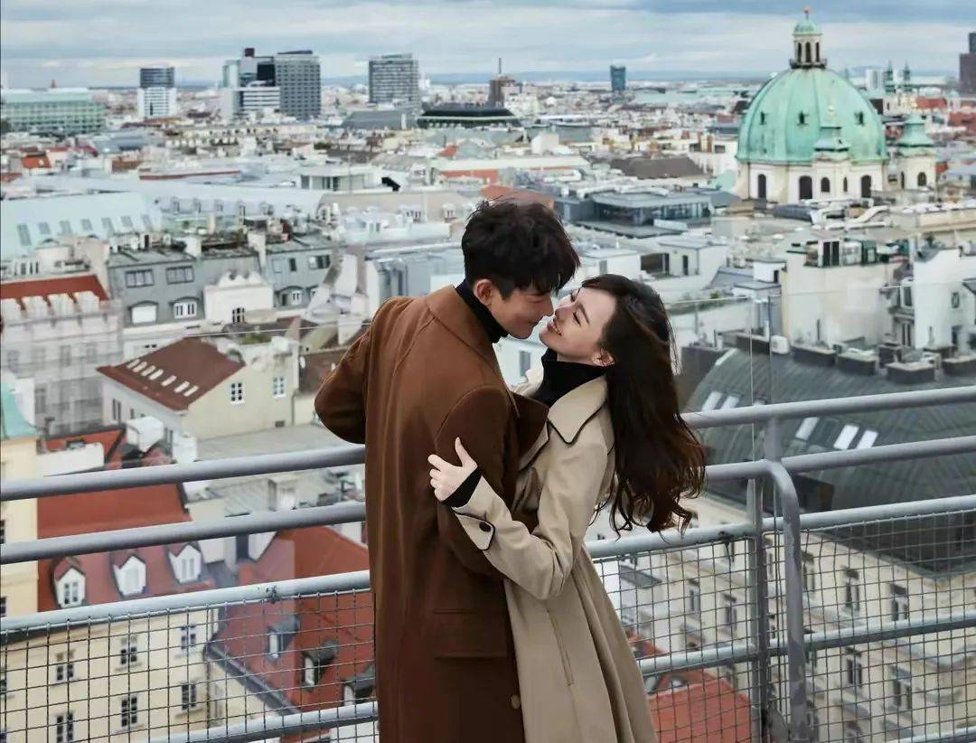 图片[14]-娱乐圈里CP成真的夫妻：玄彬孙艺珍太养眼，唐嫣罗晋很甜蜜-沐风文化