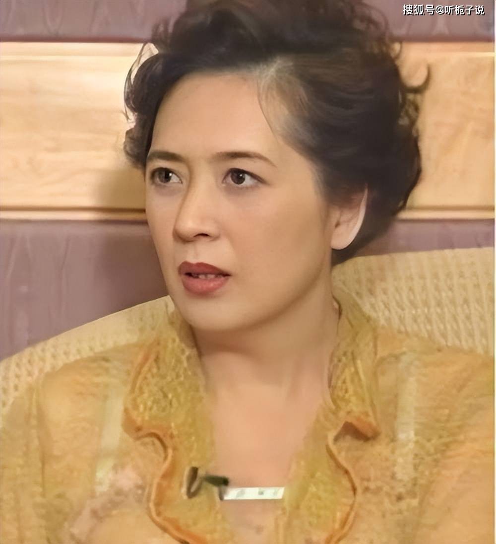 刘銮雄与宝咏琴离婚后为何迟迟不娶李嘉欣过门原因有三点