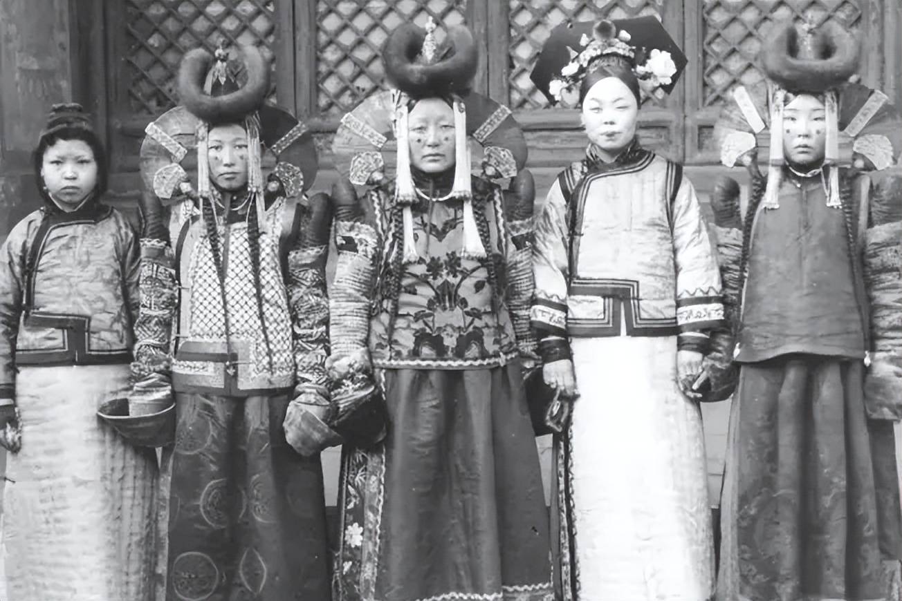 清朝时期的四大宠妃，盖过皇后的风头，让人忘记皇后的存在|皇后|皇太极|顺治_新浪新闻