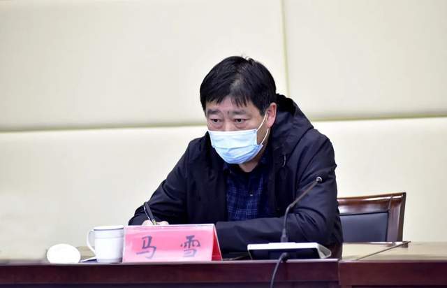 马雪出席淮安分会场会议并讲话在淮安分会场,市政府副秘书长马雪就