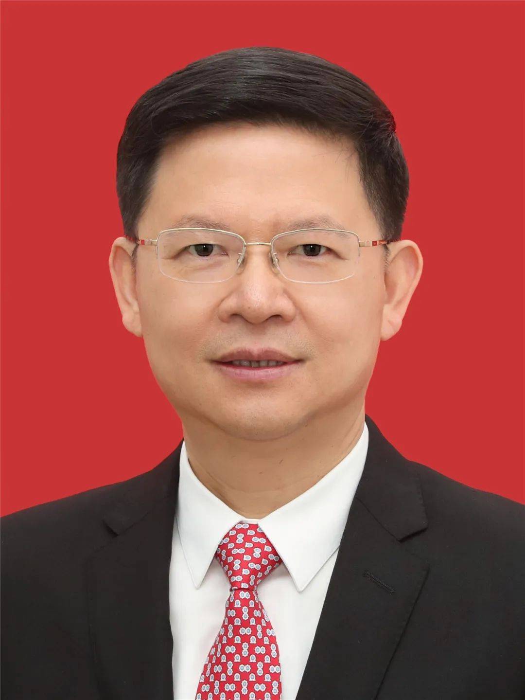 李亚平当选苏州市人大常委会主任 吴庆文当选苏州市市长