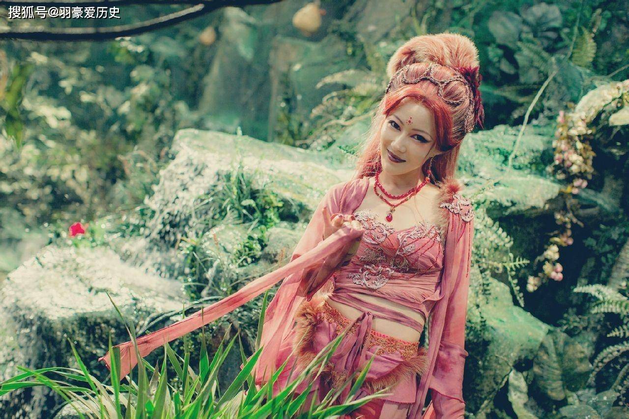 义和团首领之一是女的,叫林黑儿,自封黄莲圣母,死后被做成标本_洋人