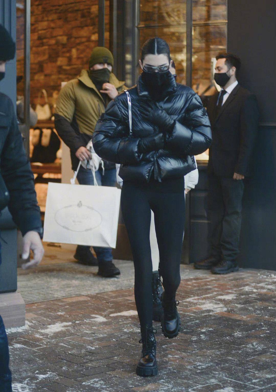 原创肯豆飒气的四套时尚私服教你穿出冬日超模感这衣架子身材太绝