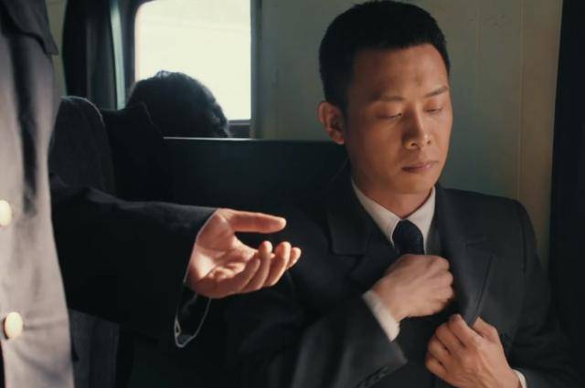 《光荣时代》候鸟是谁?