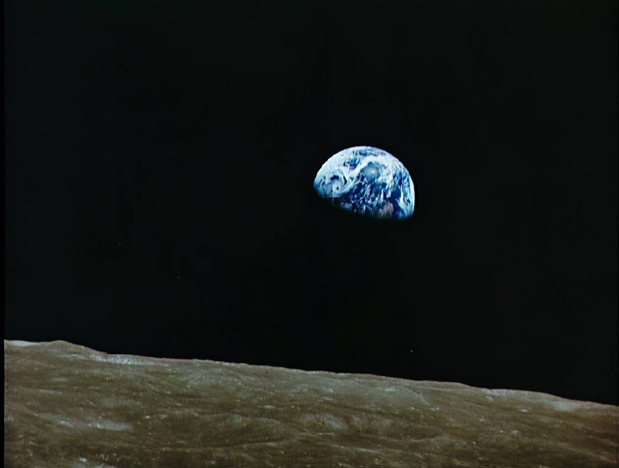 从土星看地球真实照片图片