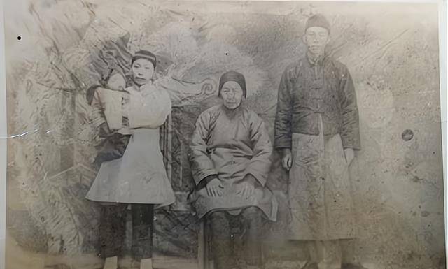 原创英王陈玉成有几个老婆后人结局如何他与忠王李秀成是何关系