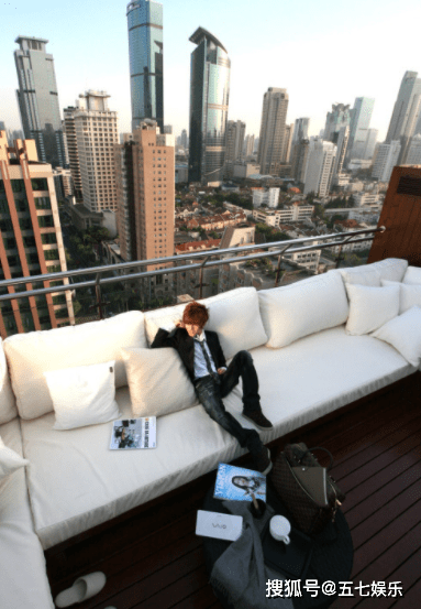 居住地被扒,是房价10万起的上海富人区_明星_生活_奢侈品