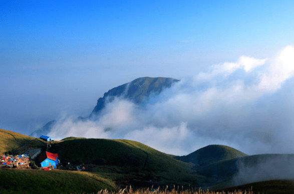 江西最有“个性”的山，低调了上百万年，很像草原却没有牲畜