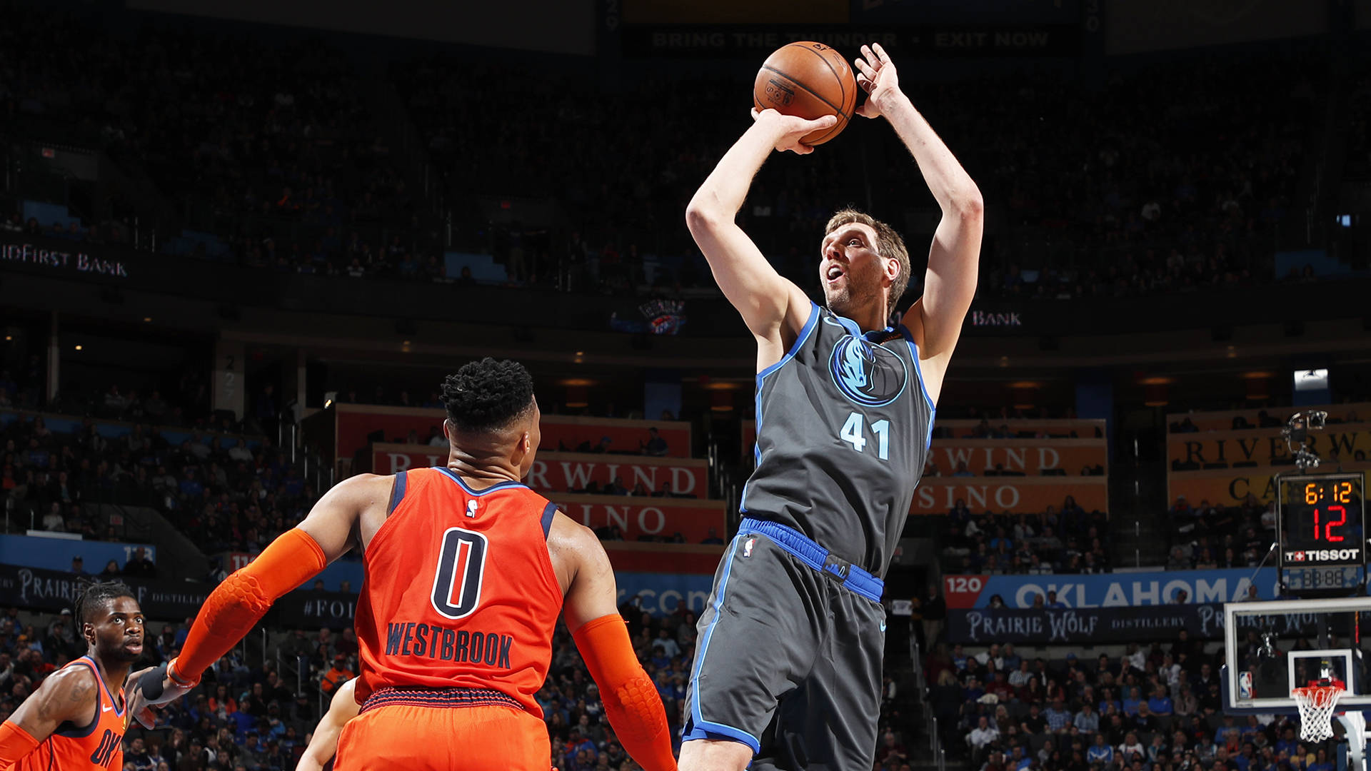 斯蒂芬·库里带领美联社 2010 年代十年球队_雷霆队_年和_cba