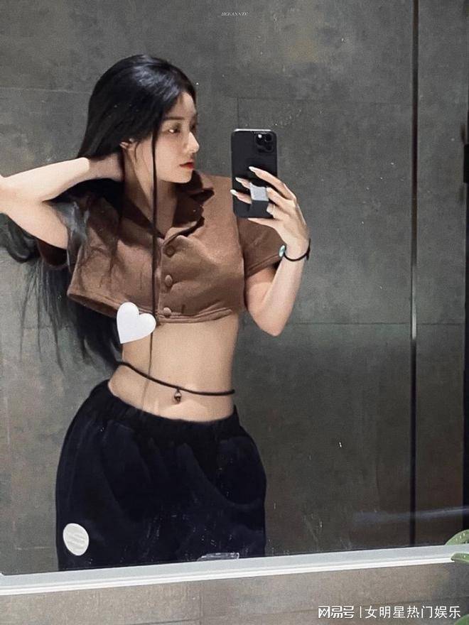 喻言暗影版hush翻跳大秀性感身材