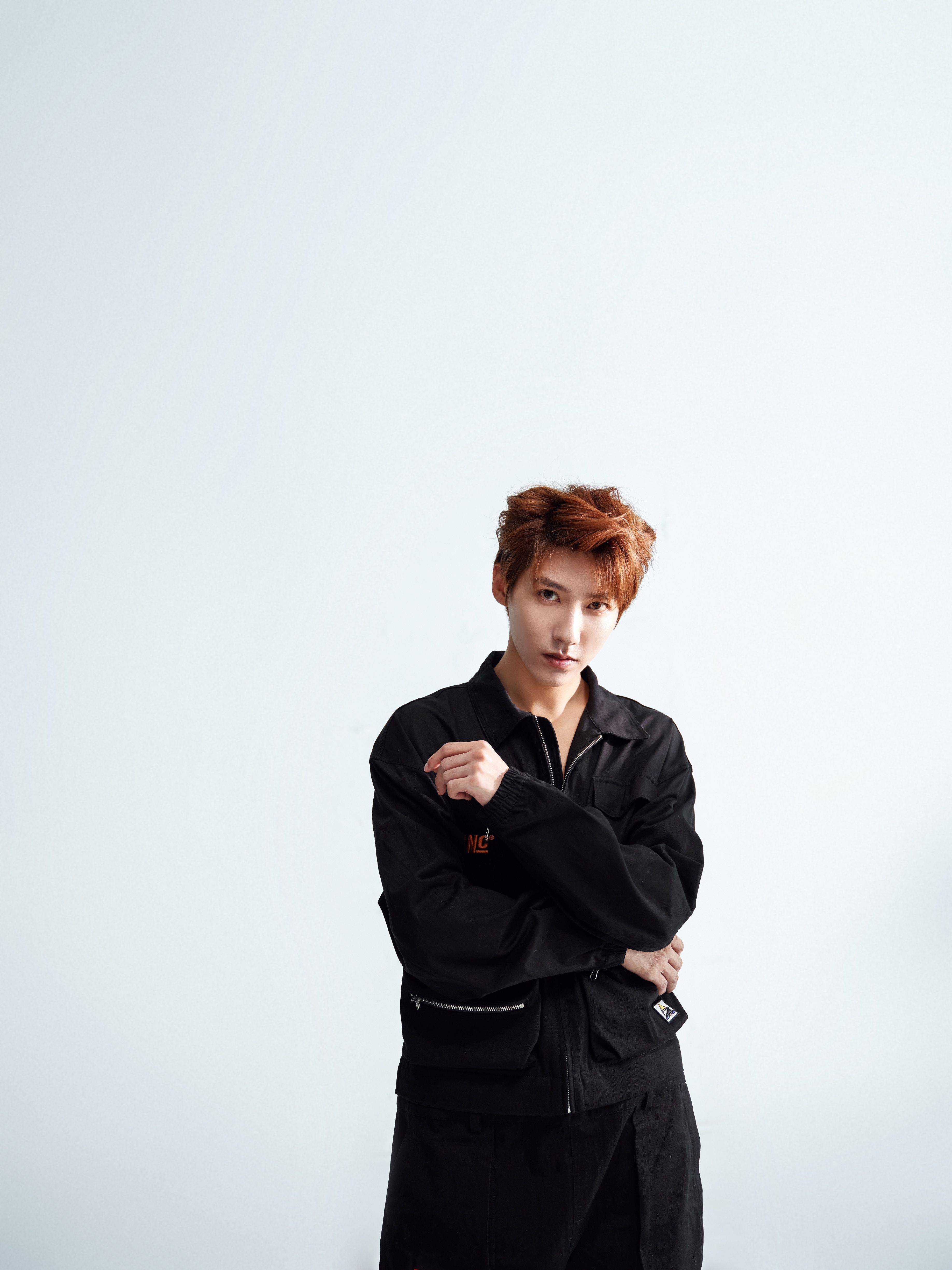 贾征宇清爽写真大片与他一起坠入浪漫春日