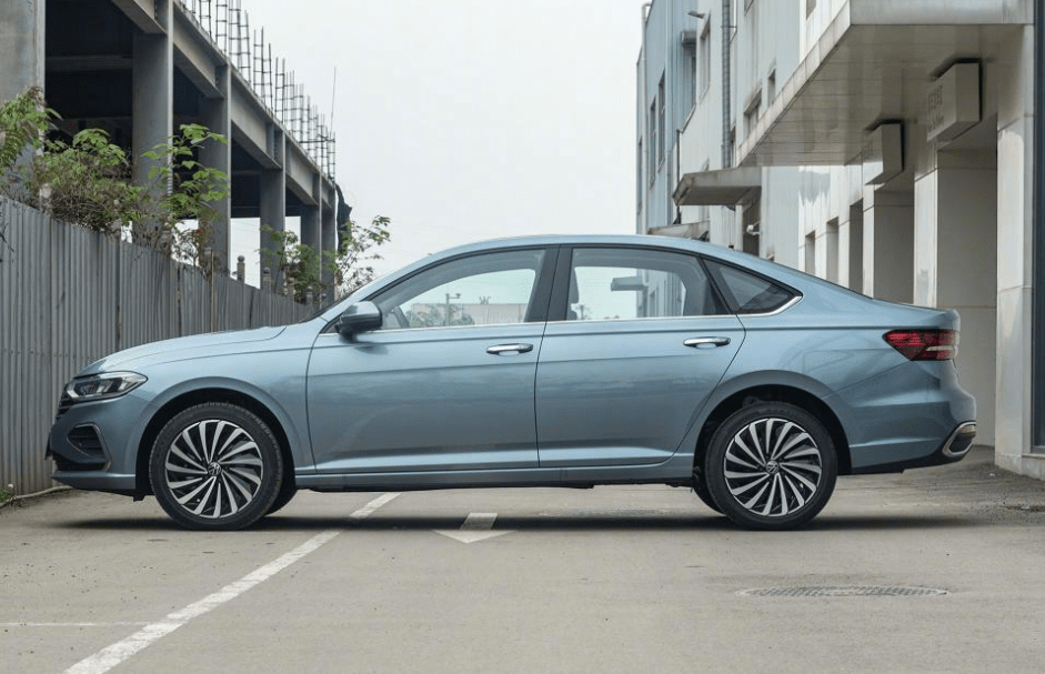 全新23款大众朗逸实车来了外观内饰变化巨大豪华媲美帕萨特