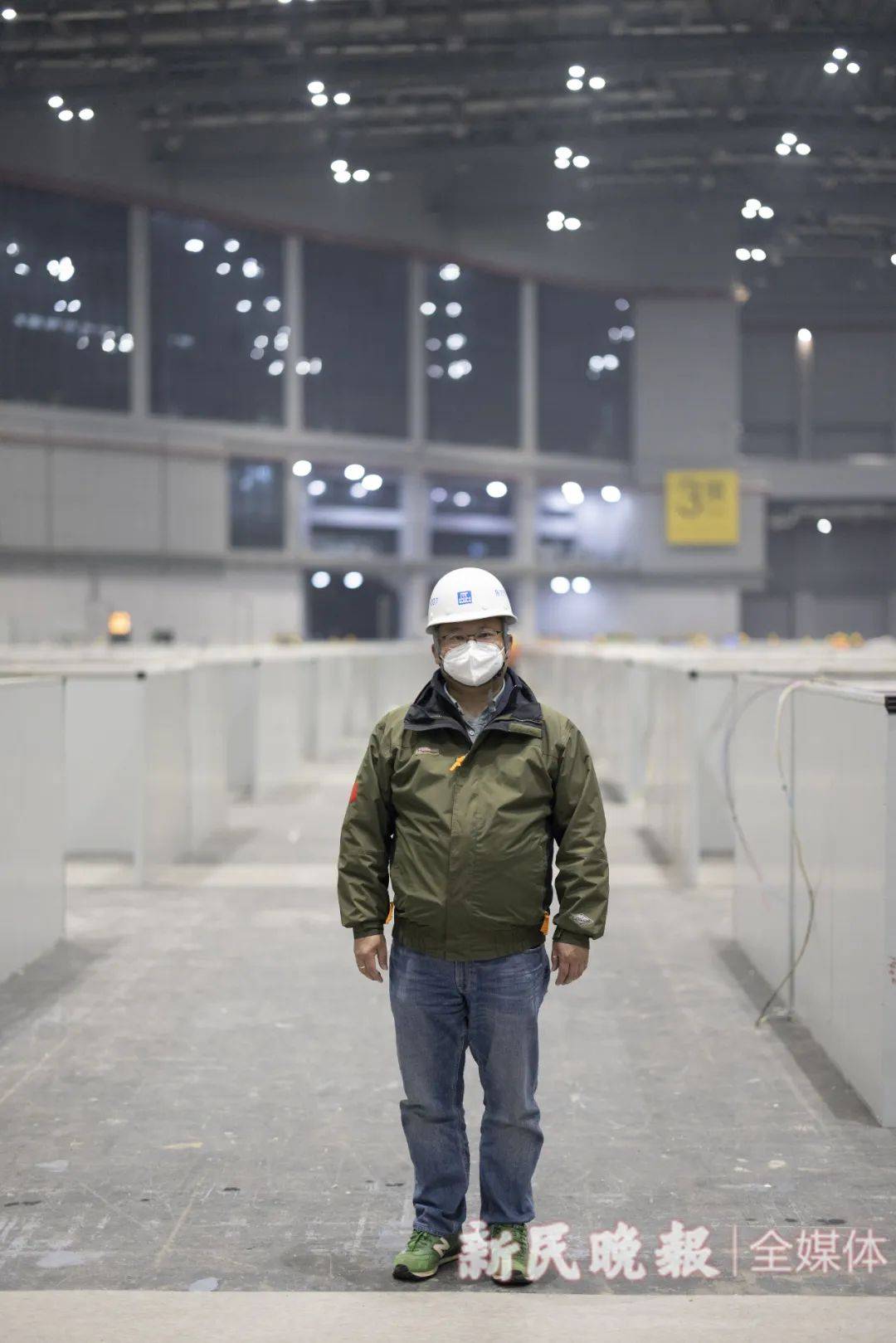 国展中心超大方舱医院,来了一群雷神山工匠_建设_工人_装饰