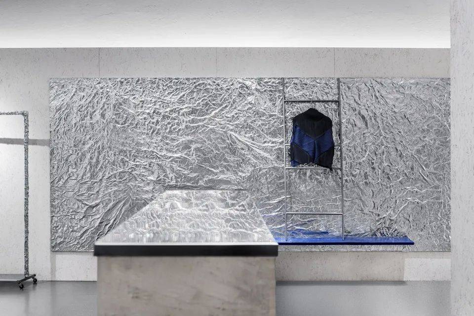 锡纸应用到装饰领域中的效果及案例