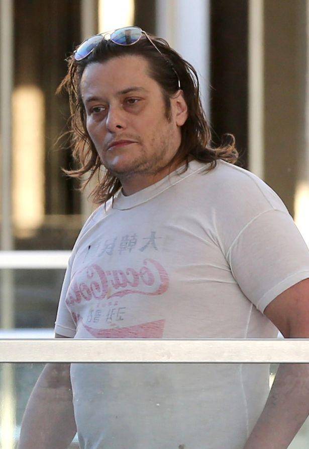 小男主42岁近照不敢认,曾经美国国少年,多次坐牢现状唏嘘_爱德华