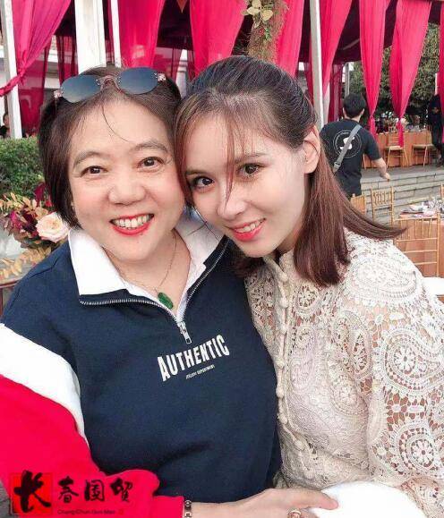 沈丹萍22岁漂亮混血女儿近照曝光,女承母业进入演艺圈发展_乌韦_毕业