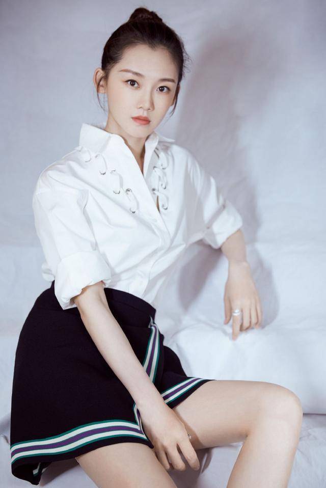 苗苗做蛋糕为母庆生,被指四五个月身孕,郑恺评论区搞笑回应_视频_动态