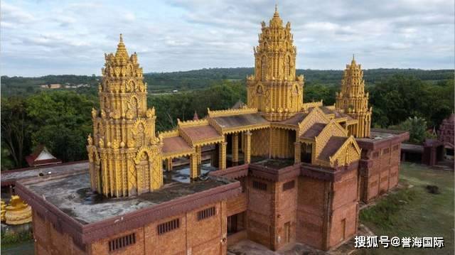 走进素林打卡柬埔寨艺术风泰国佛寺