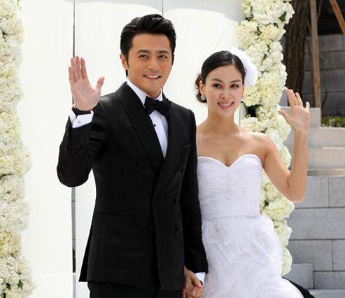 朱镇模不雅聊天曝光,小10岁医师妻子删除社交账号,疑不堪网络暴力