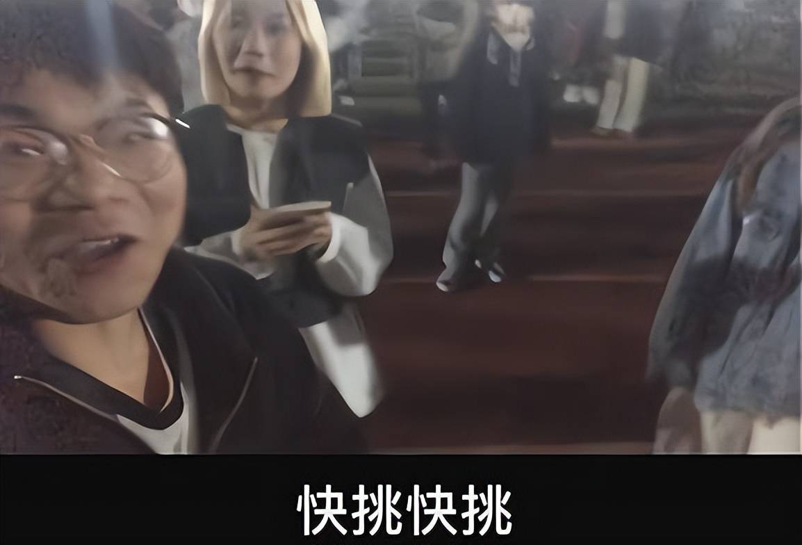 江苏一高校，男大学生和母亲视频挑选“儿媳妇”，网友：胆子真大