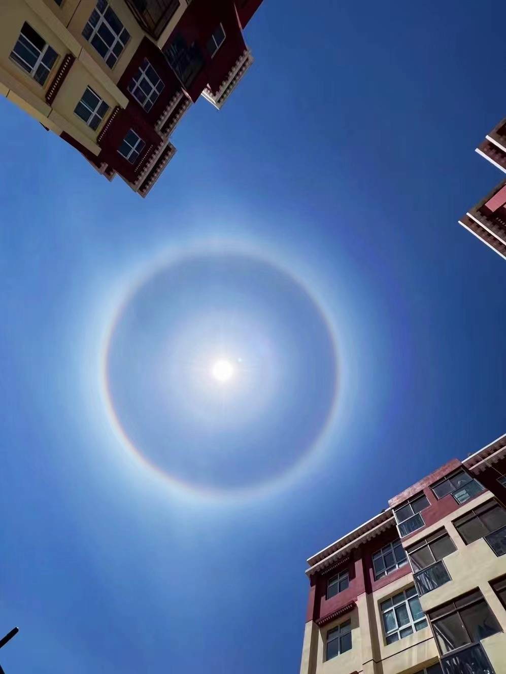 丽江日晕出没朋友圈p图大赛开启