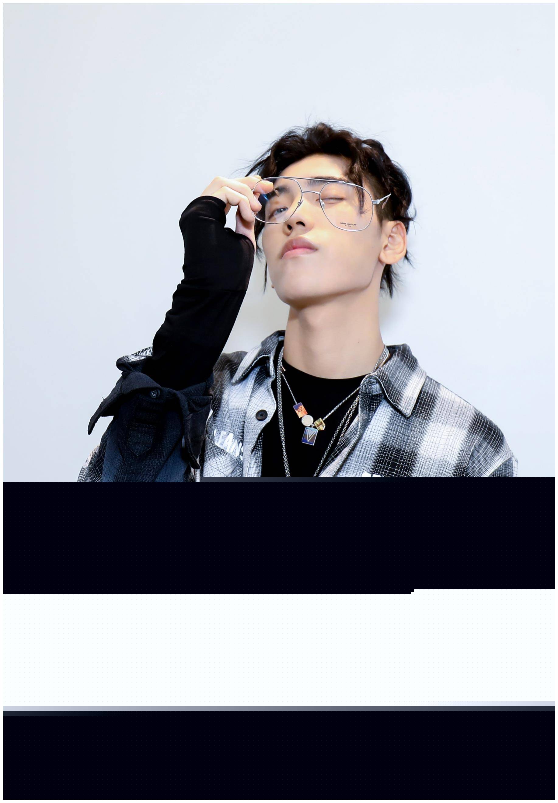 你喜欢朱星杰的流行穿着和王子不同的渐变外套吗? 欢迎使用消息收 ..