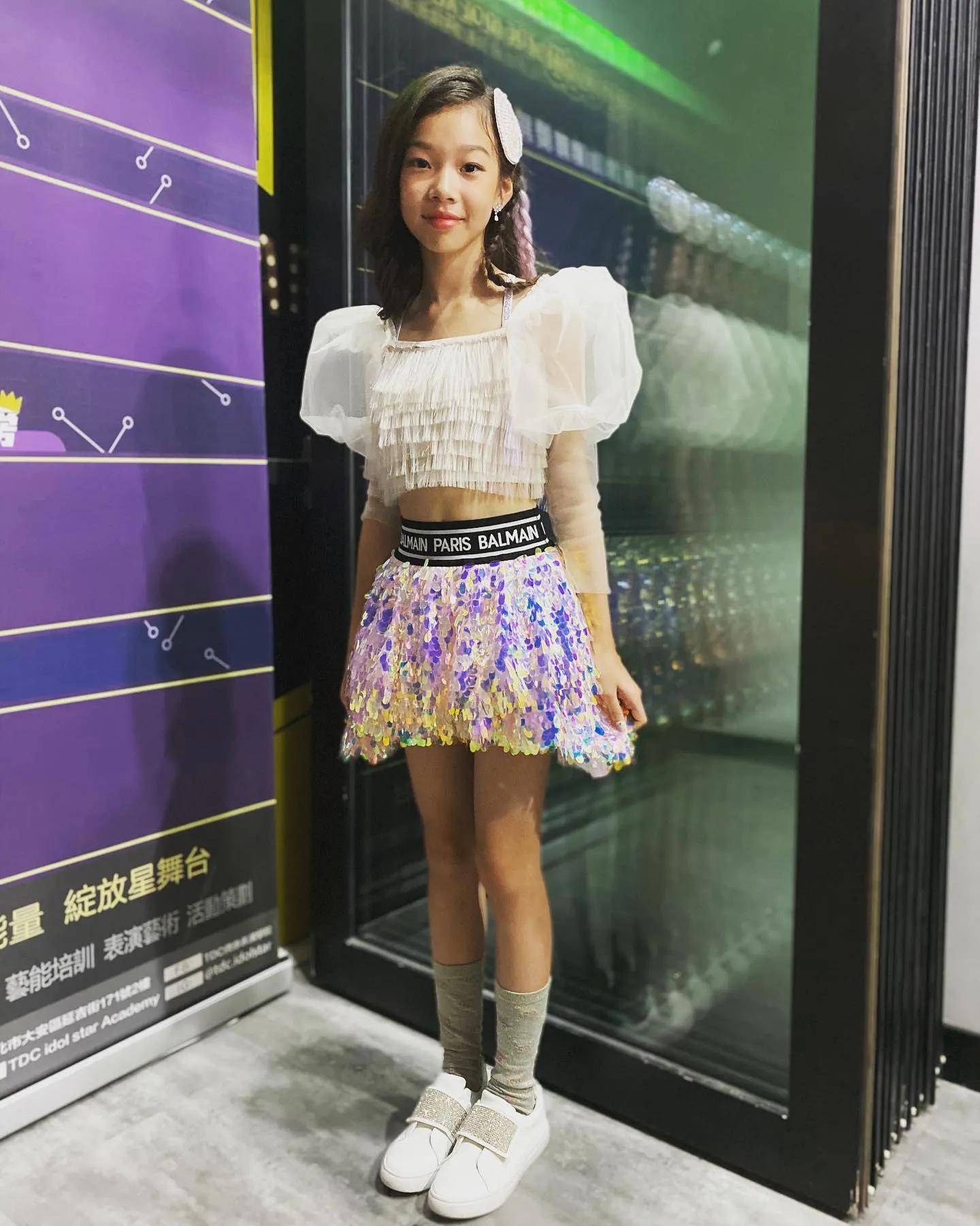 原创郭台铭12岁女儿拍mv超有范儿实力模仿霉霉唱跳功底不输妈妈