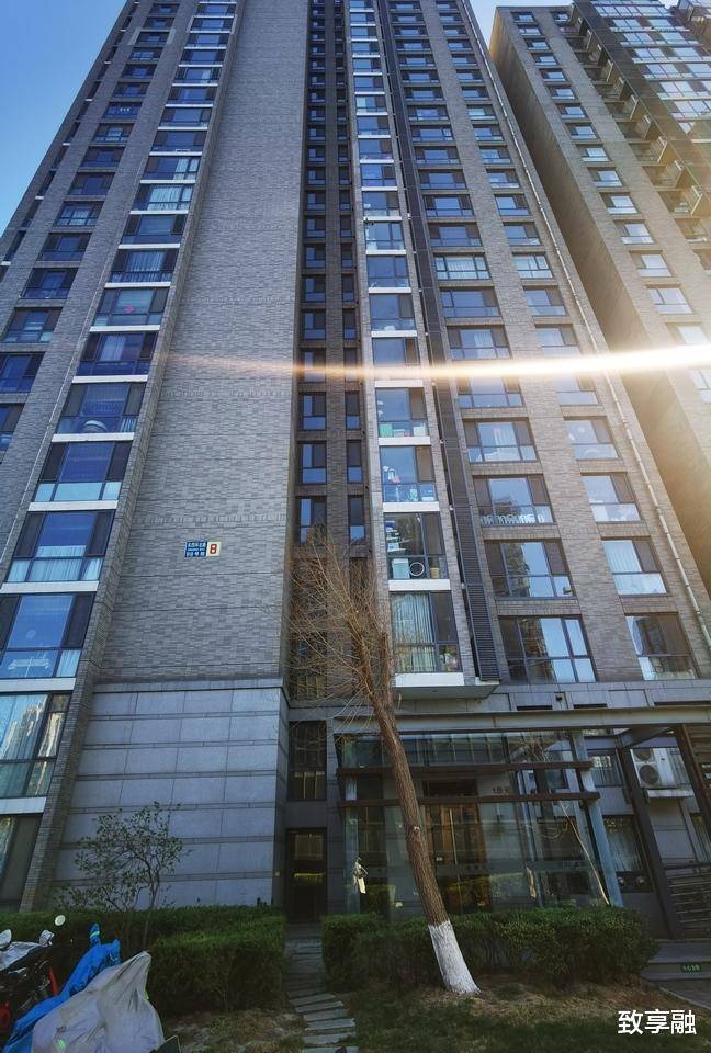 原创北京朝阳区观湖国际改善型三居室63折起拍1014w