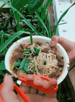原创
搞笑GIF段子:自食其力的女友,不用你带着去兜风了!自己整!
一,搞笑动态图,搞笑趣图分享。二,搞笑段子,幽默笑话分享。