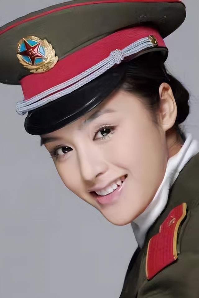 原创女星饶敏莉与富大龙离婚有些心痛爱情输给了现实